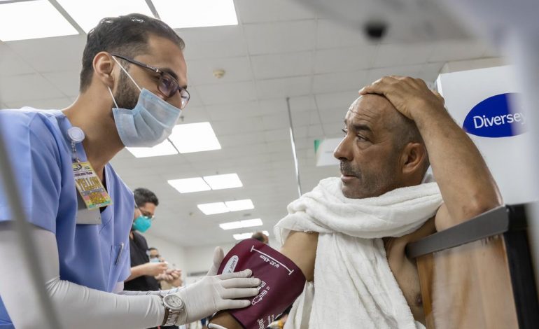 55 hospitals and clinics serving pilgrims in Arafat